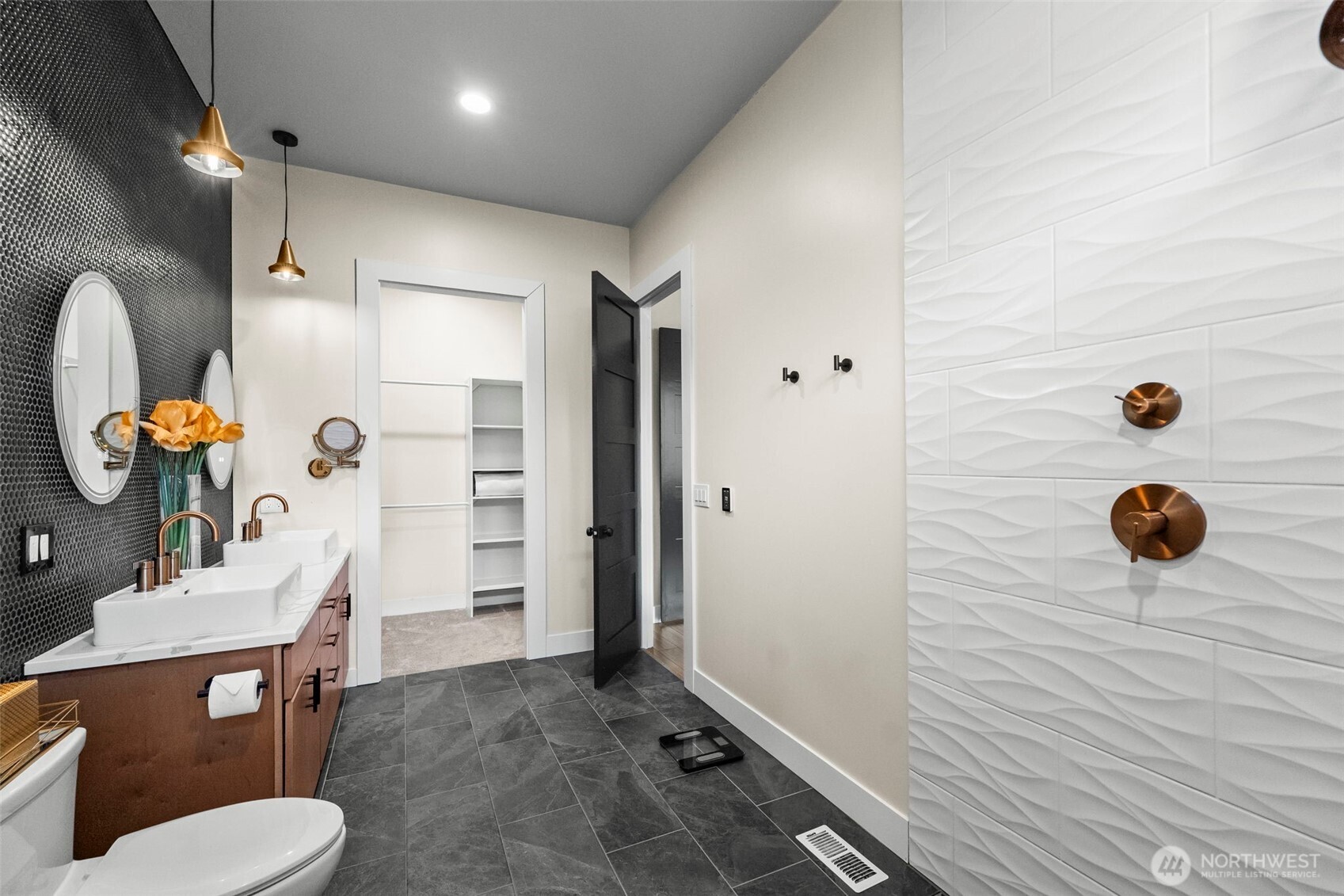 31 E Westwood Lane E, Union, WA 98592