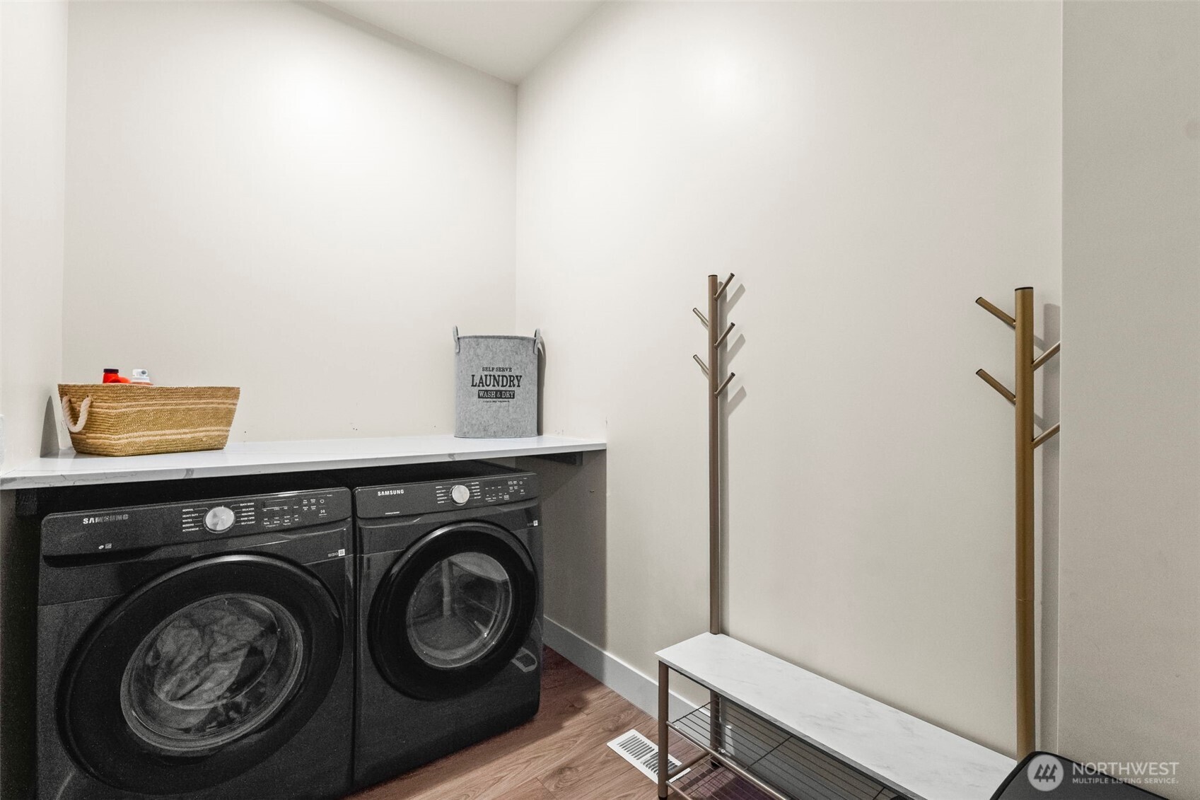 31 E Westwood Lane E, Union, WA 98592