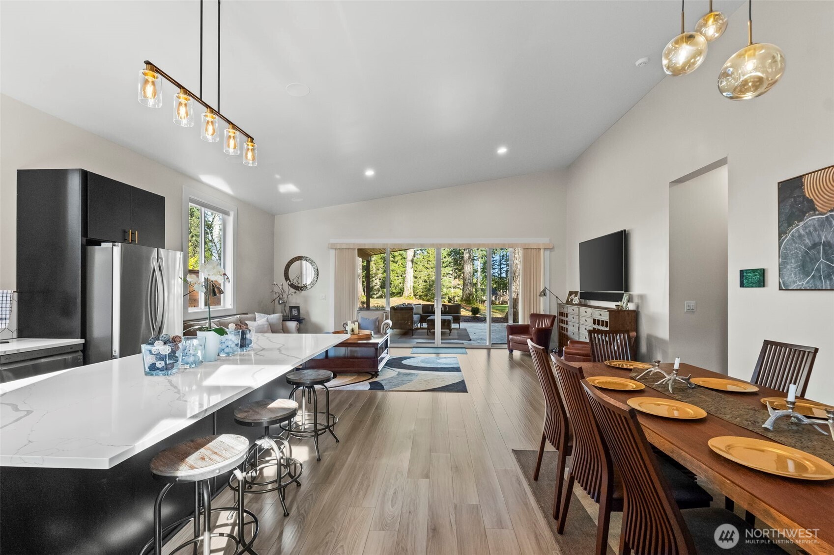 31 E Westwood Lane E, Union, WA 98592