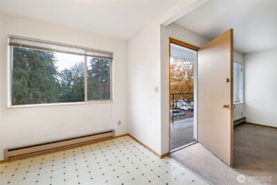 14520 Phinney Avenue N, Shoreline, WA 98133 - Photo 8