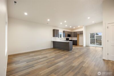 515 S Dorsing Street , Moses Lake, WA 98837 - Photo 15