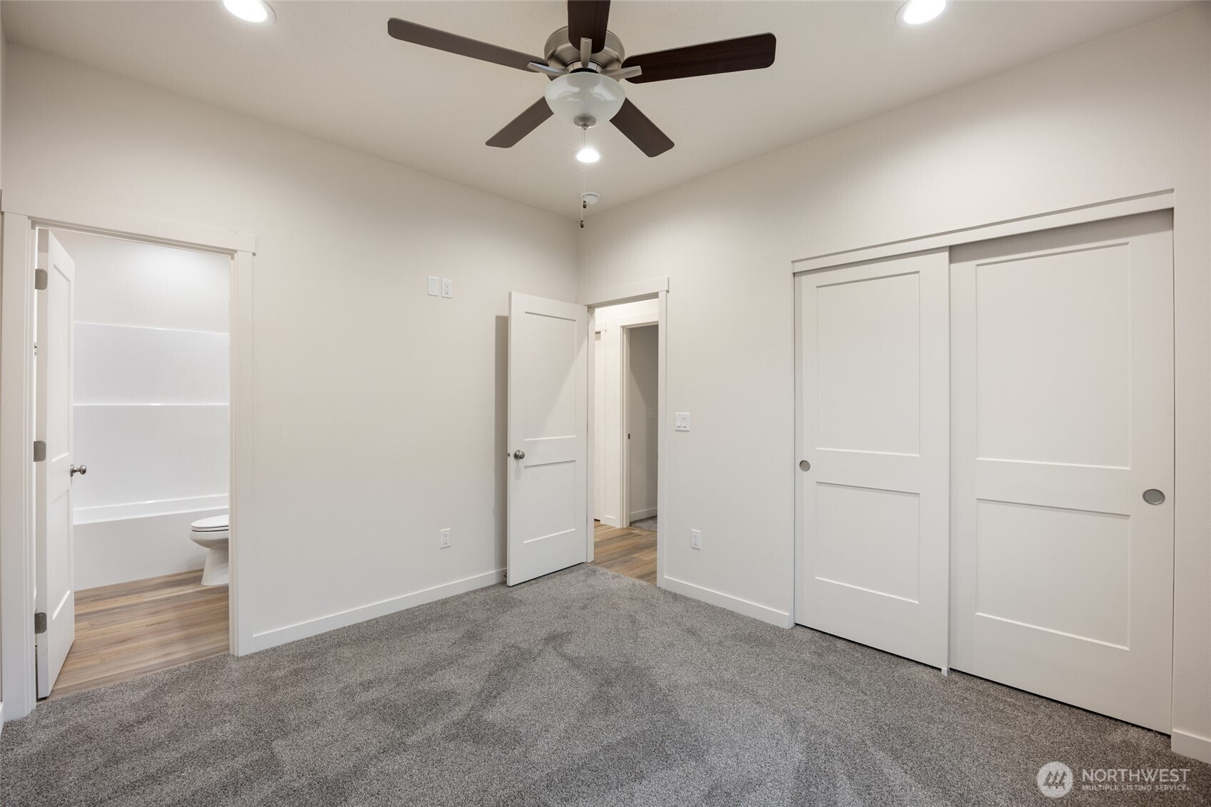 515 S Dorsing Street , Moses Lake, WA 98837