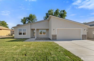 523 Dorsing Street , Moses Lake, WA 98837