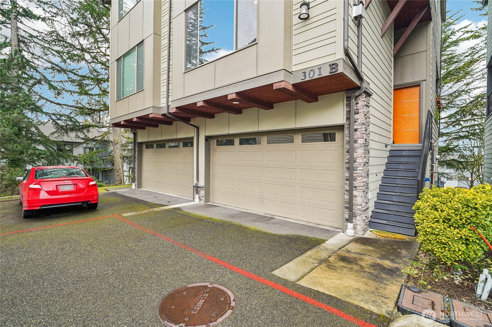 301 S 47th Street #B, Renton, WA 98055