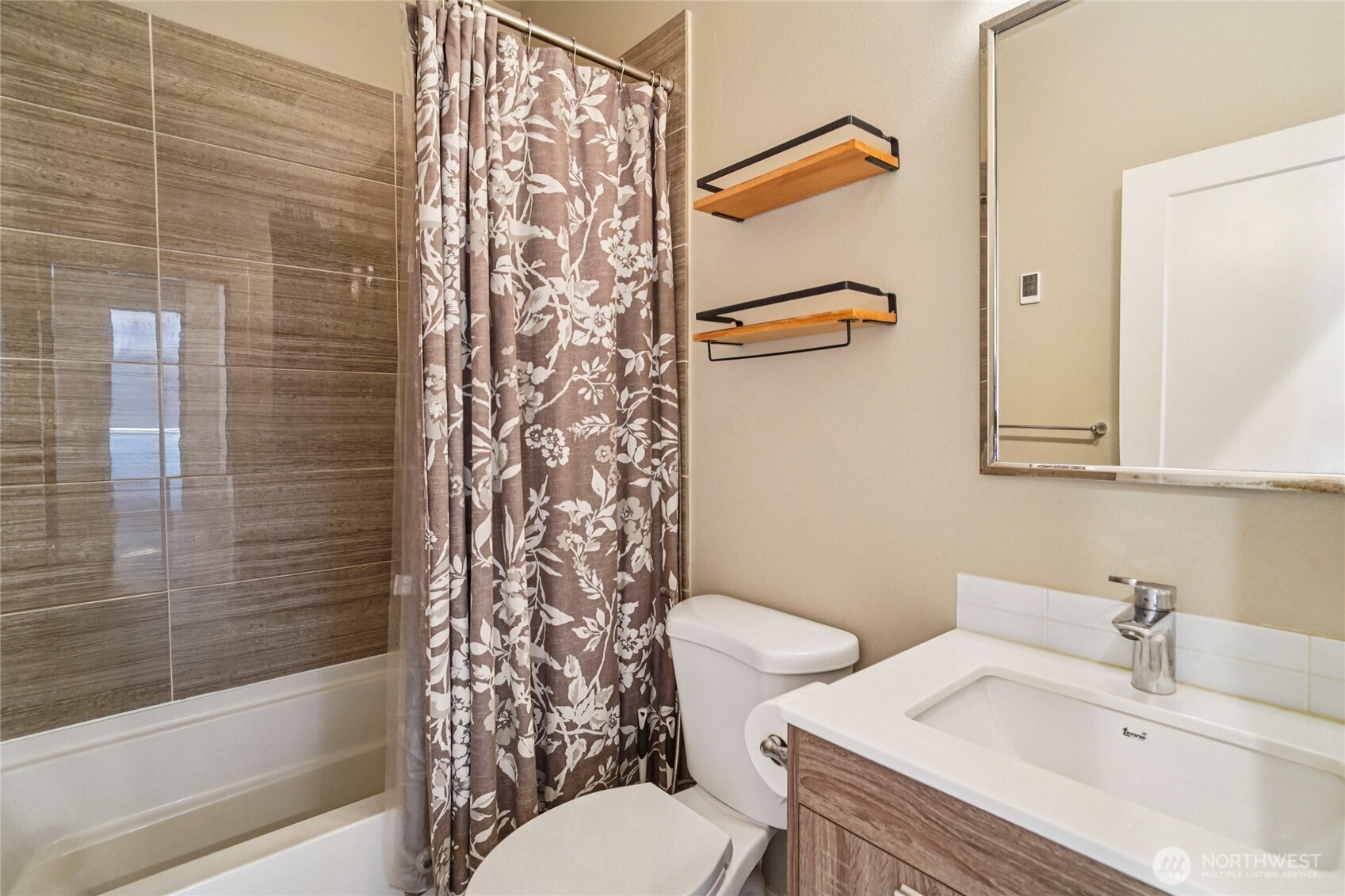 301 S 47th Street #B, Renton, WA 98055