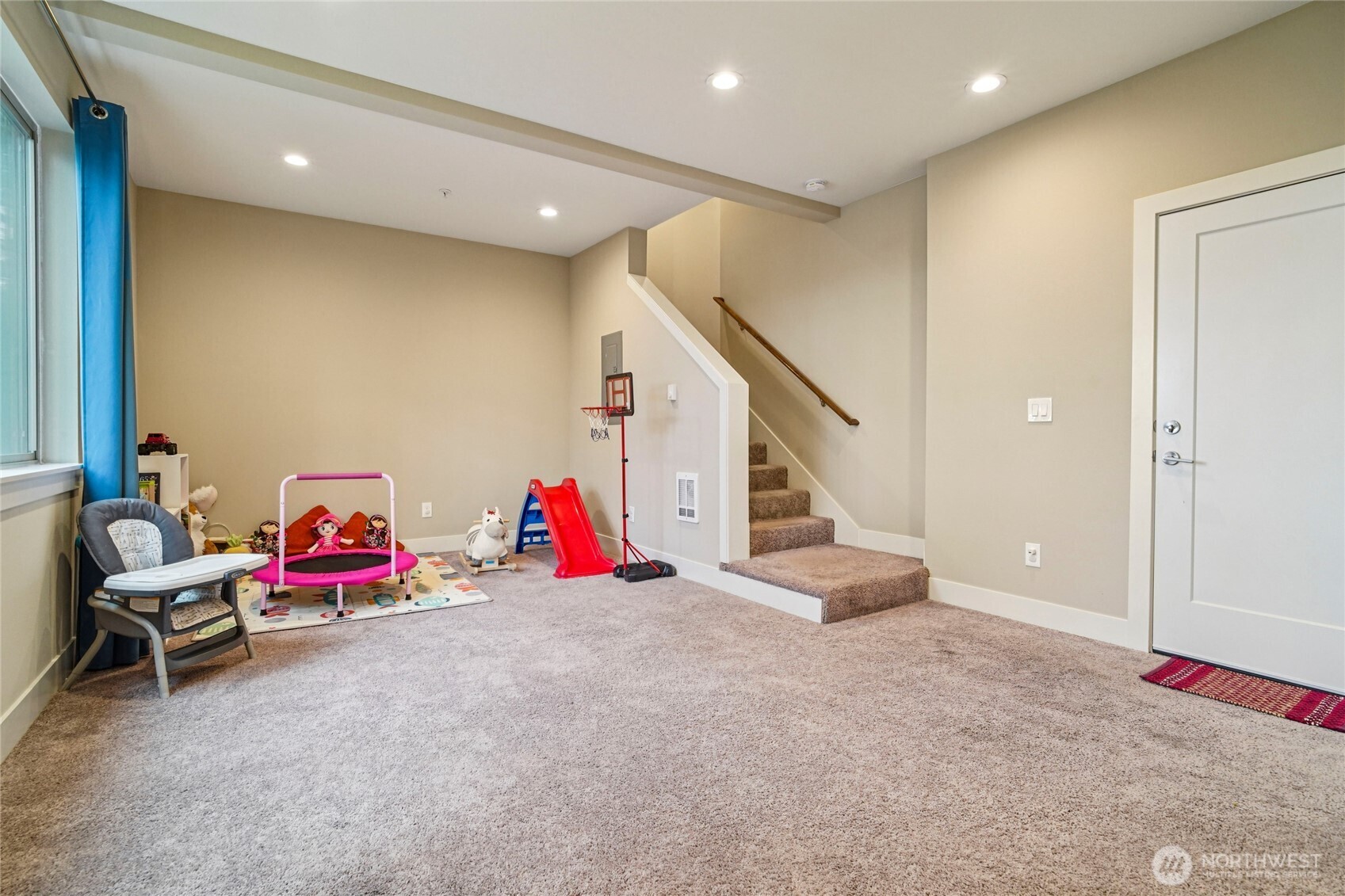 301 S 47th Street #B, Renton, WA 98055