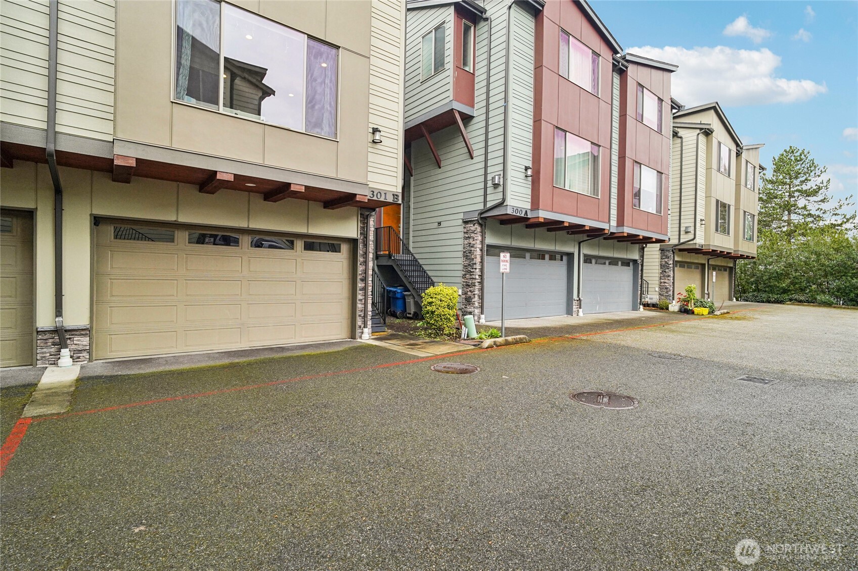 301 S 47th Street #B, Renton, WA 98055