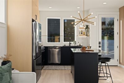 3415 48th Avenue SW, Seattle, WA 98116 - Photo 9