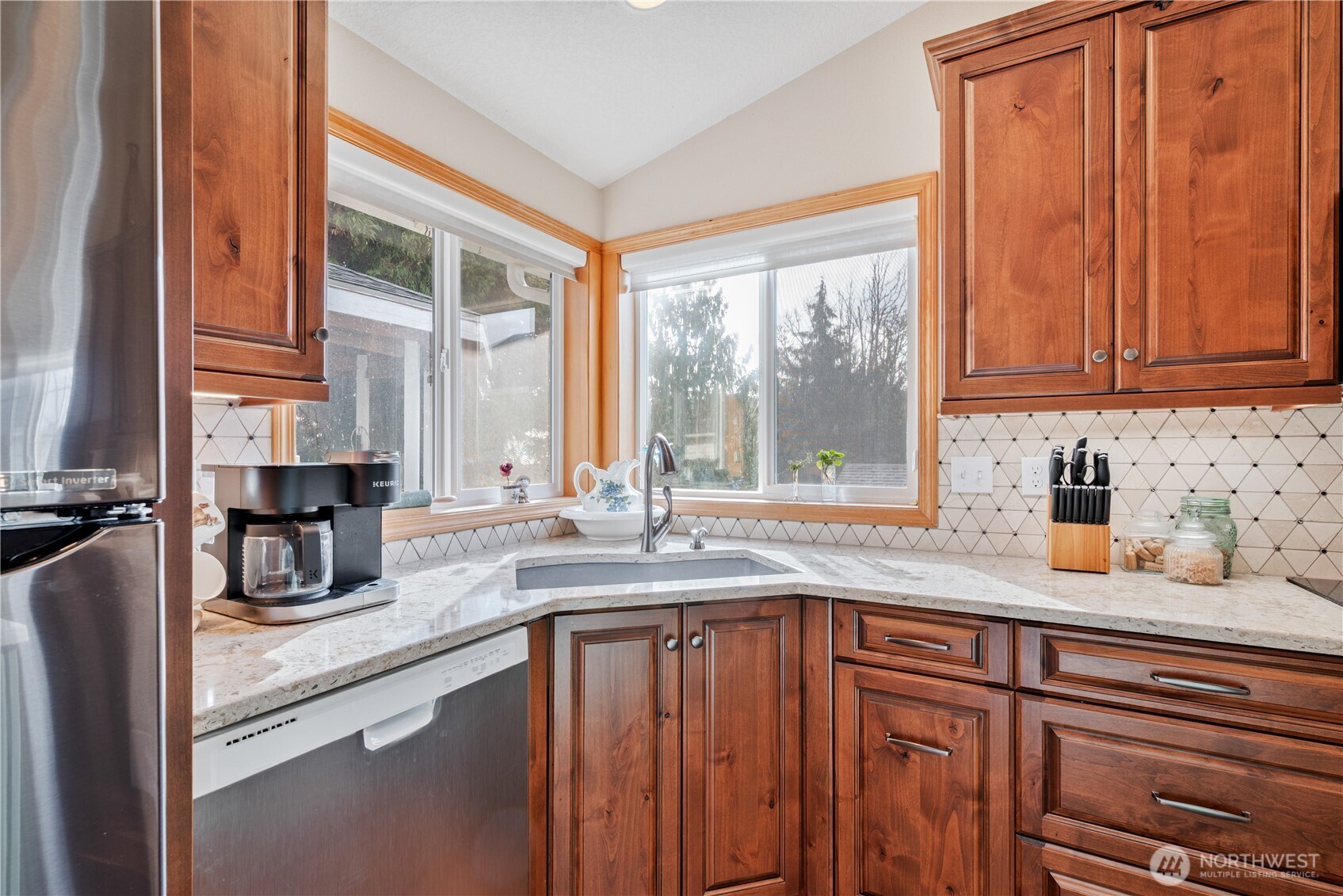 804 Edinburgh Court , Kelso, WA 98626