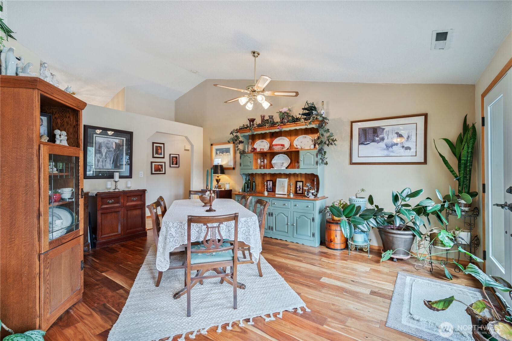 804 Edinburgh Court , Kelso, WA 98626