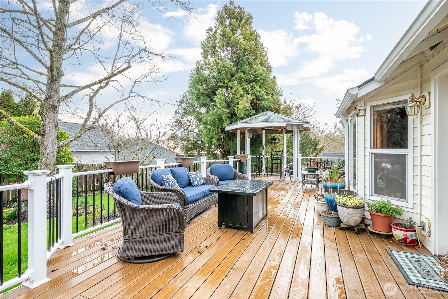 804 Edinburgh Court , Kelso, WA 98626