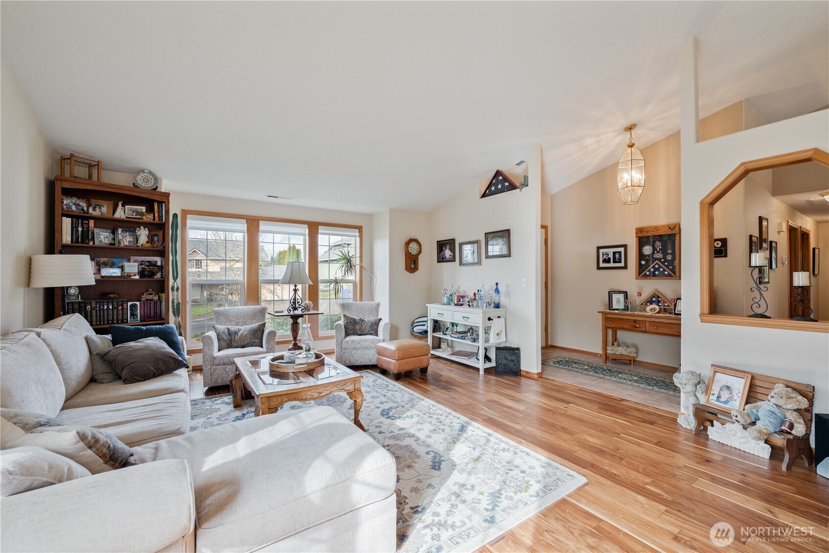 804 Edinburgh Court , Kelso, WA 98626