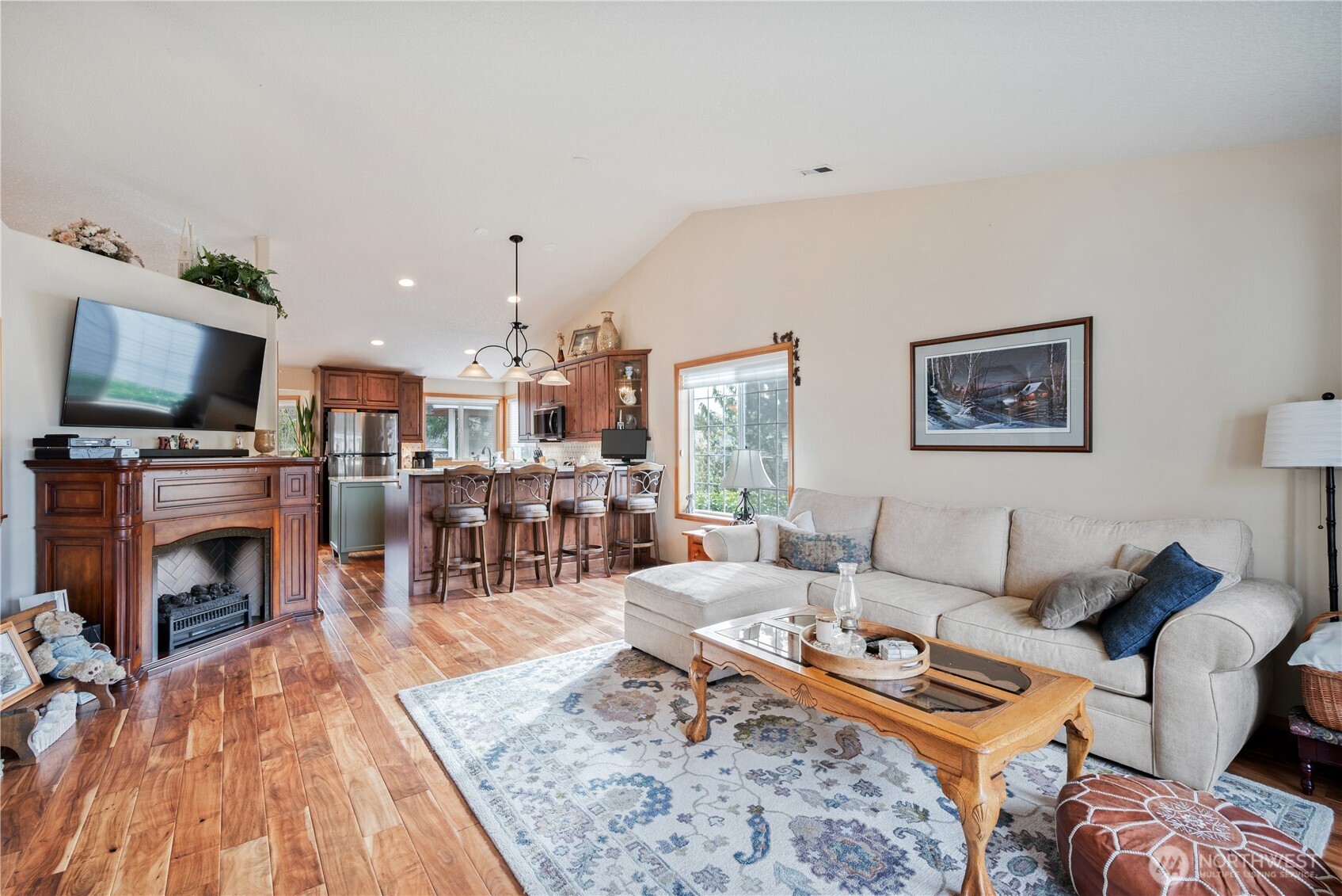 804 Edinburgh Court , Kelso, WA 98626