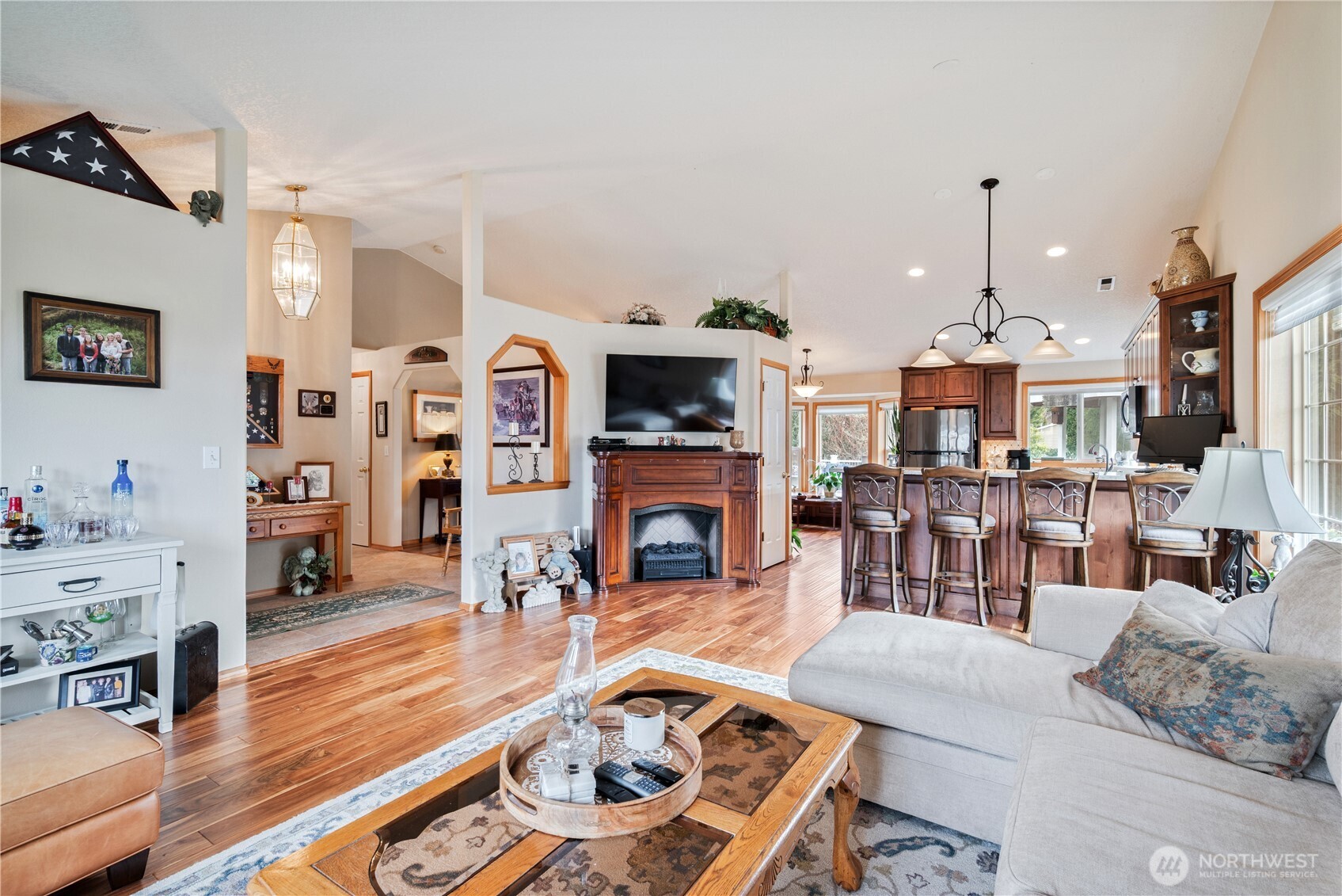 804 Edinburgh Court , Kelso, WA 98626