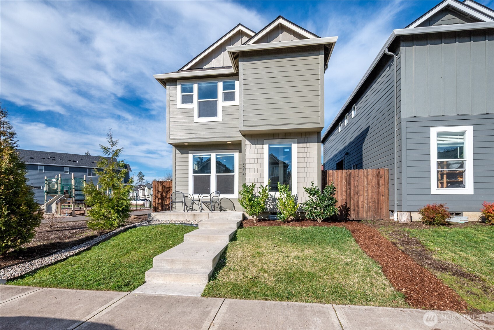 7234 S Ridge Way , Ridgefield, WA 98642