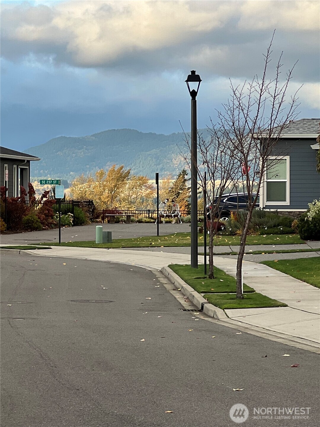 22701 SE 237th Place , Maple Valley, WA 98038