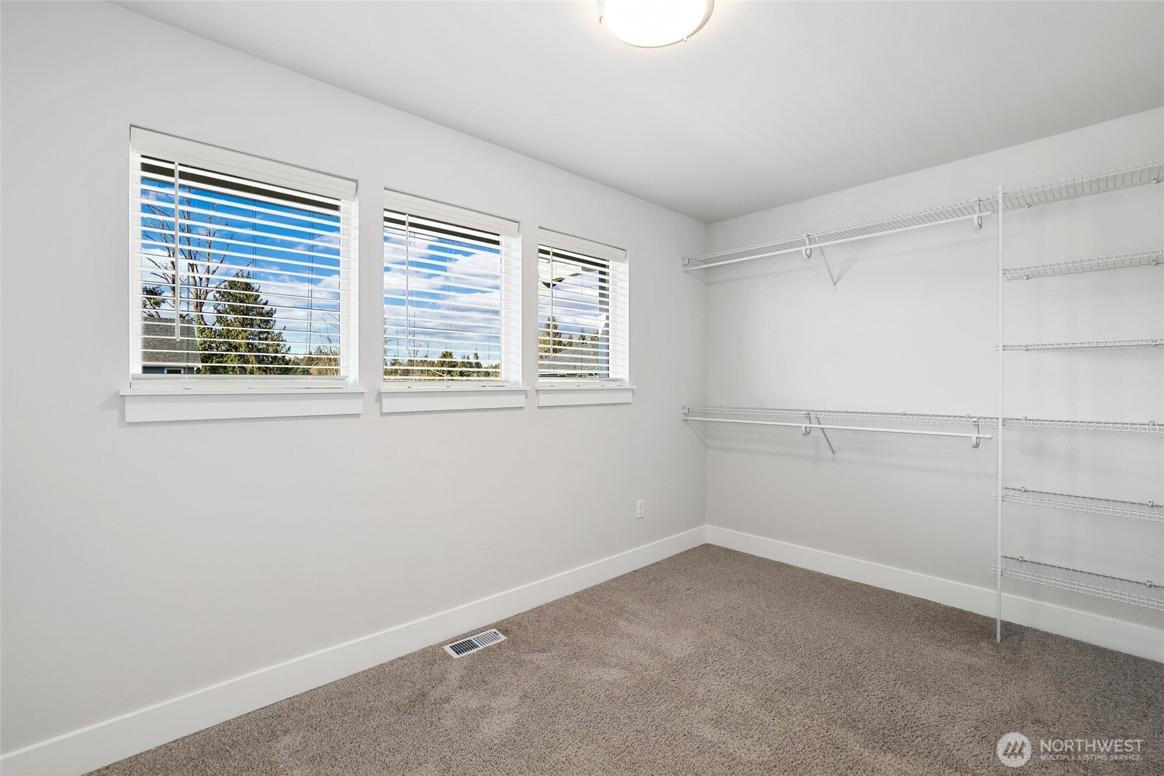 11003 71st Avenue Ct E, Puyallup, WA 98373