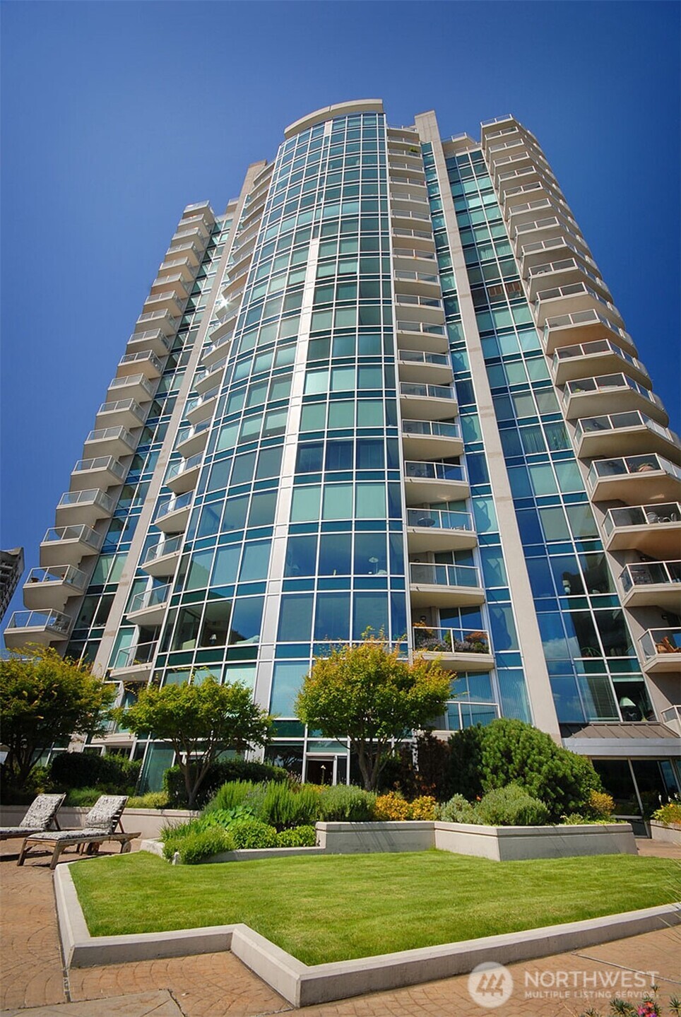 2000 1st Avenue #1402, Seattle, WA 98121