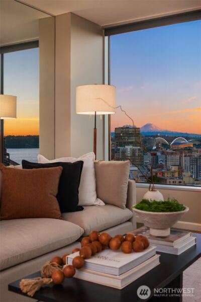 2000 1st Avenue #1402, Seattle, WA 98121 - Photo 4