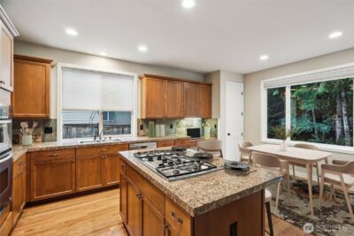 2109 263rd Lane SE, Sammamish, WA 98075 - Photo 11