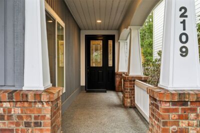 2109 263rd Lane SE, Sammamish, WA 98075 - Photo 2