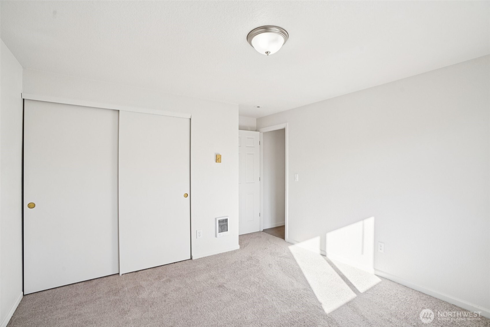 16005 NE 4th Street , Vancouver, WA 98684