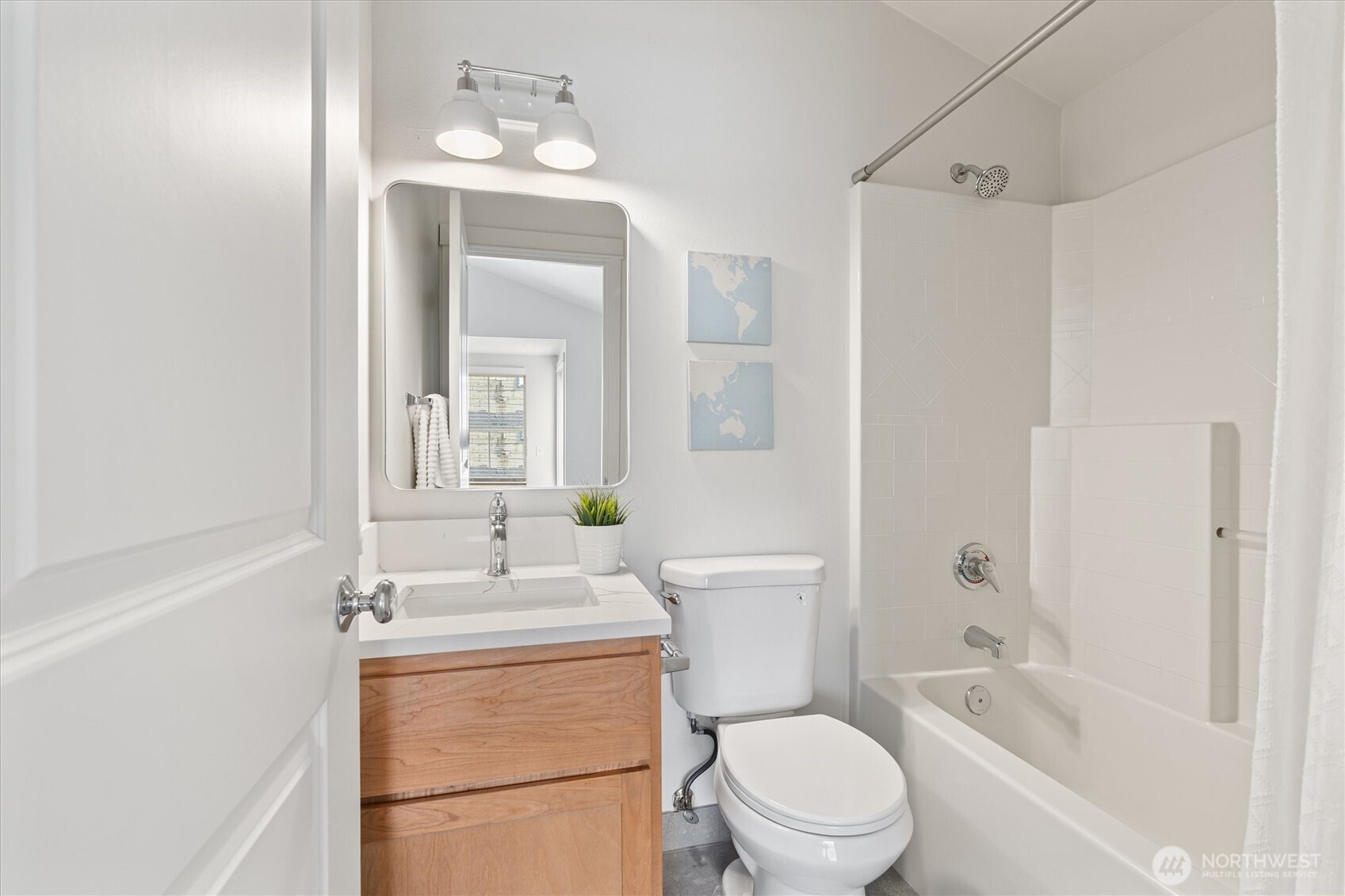 10311 Midvale Avenue N #A, Seattle, WA 98133