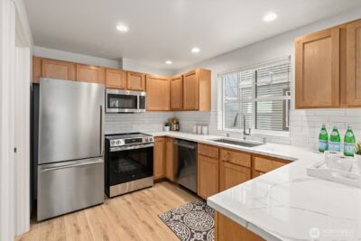 10311 Midvale Avenue N #A, Seattle, WA 98133 - Photo 4