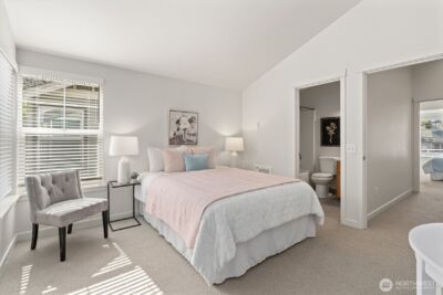 10311 Midvale Avenue N #A, Seattle, WA 98133 - Photo 9