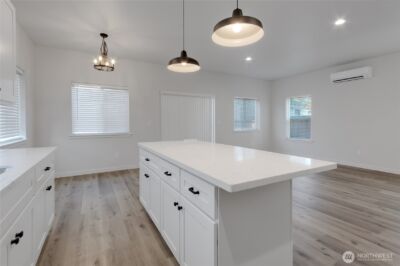 10707 8th Ave Ct S , Tacoma, WA 98444 - Photo 12