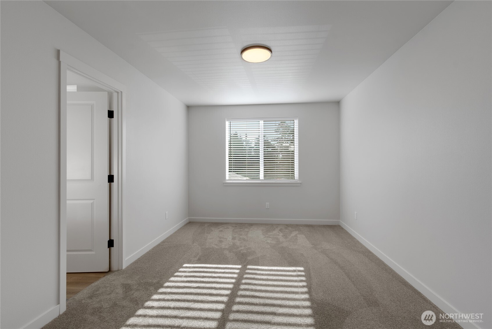 10707 8th Ave Ct S , Tacoma, WA 98444