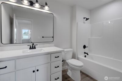 10707 8th Ave Ct S , Tacoma, WA 98444 - Photo 20