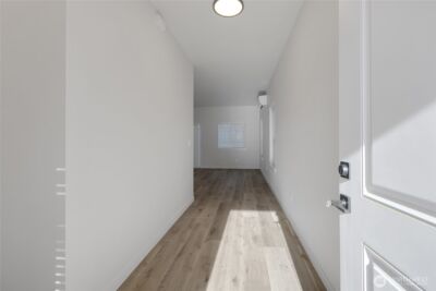 10707 8th Ave Ct S , Tacoma, WA 98444 - Photo 4