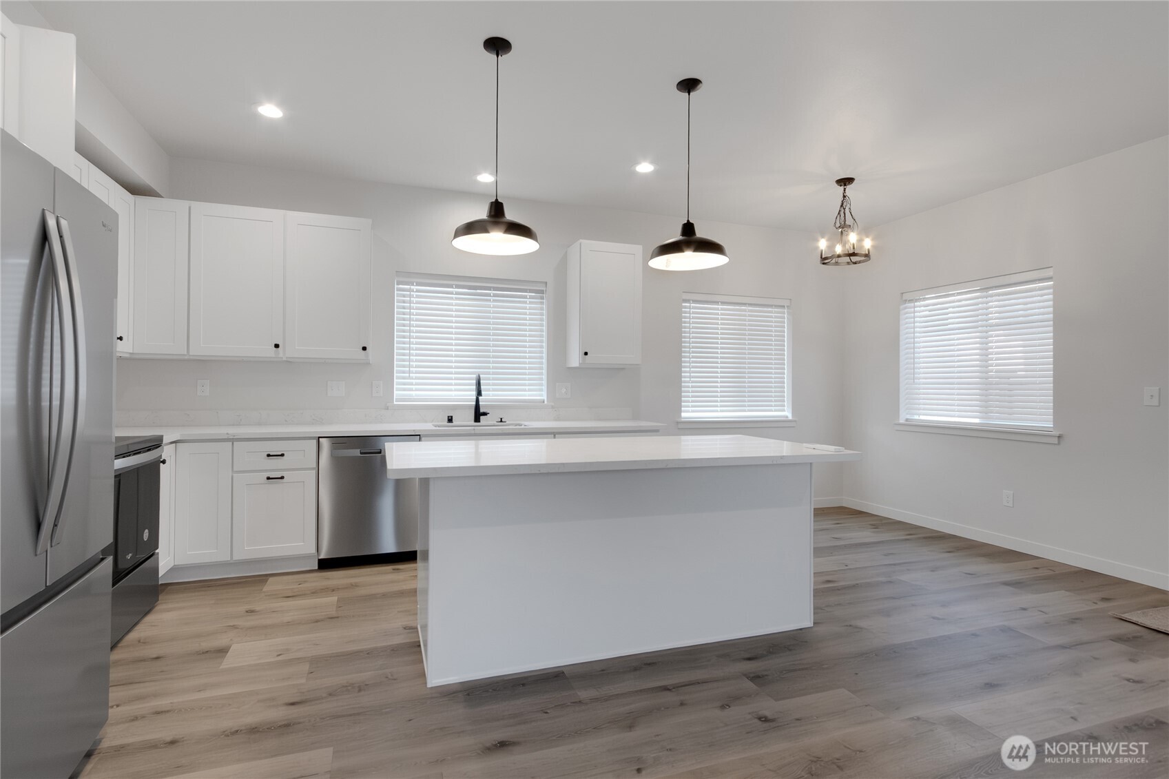 10707 8th Ave Ct S , Tacoma, WA 98444