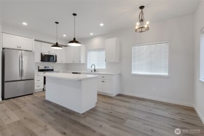 10707 8th Ave Ct S , Tacoma, WA 98444 - Photo 8