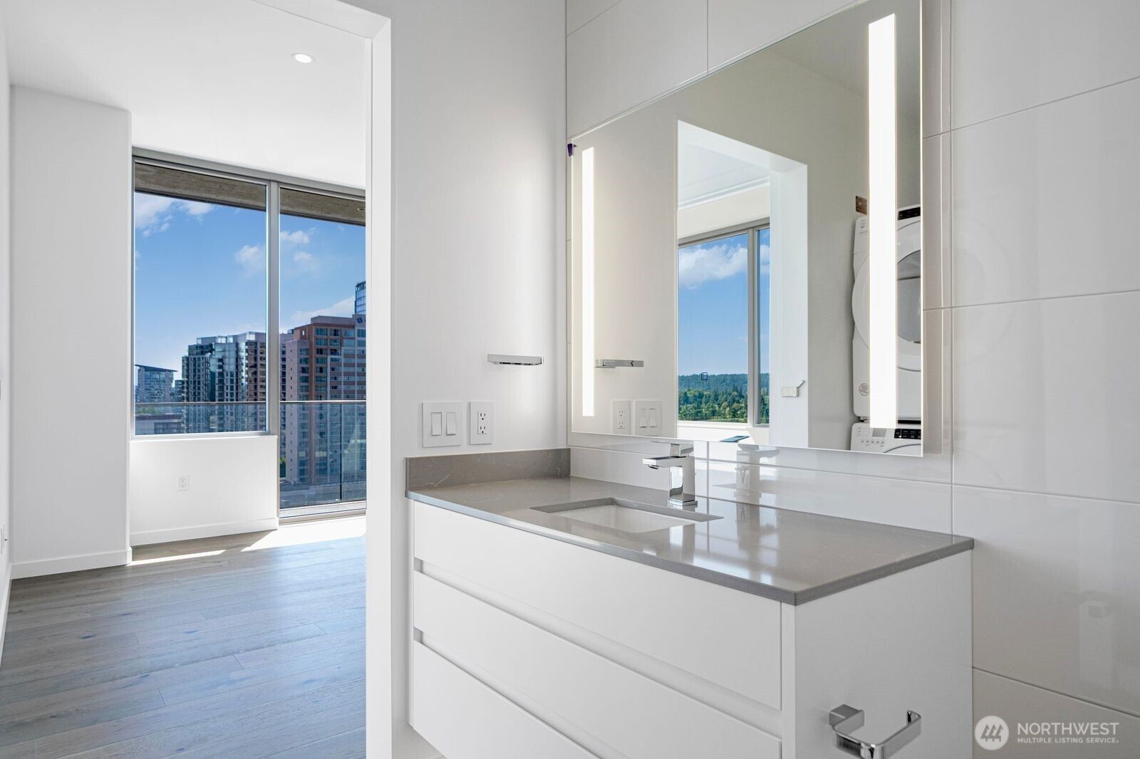 10232 NE 10th Street #1207, Bellevue, WA 98004