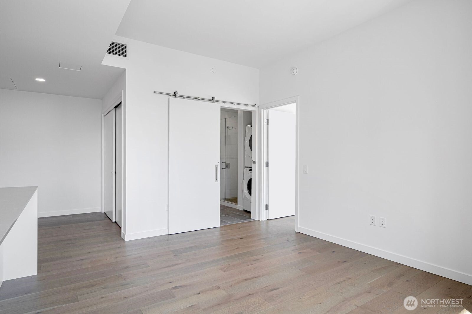 10232 NE 10th Street #1207, Bellevue, WA 98004