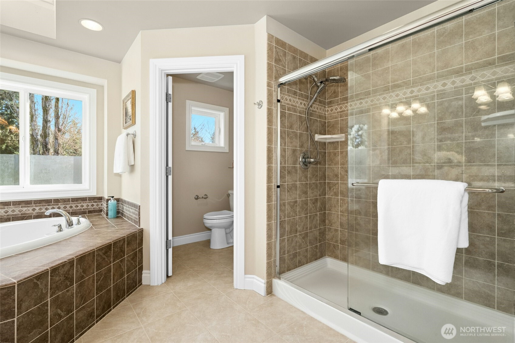 2302 NE 28th Street , Renton, WA 98056