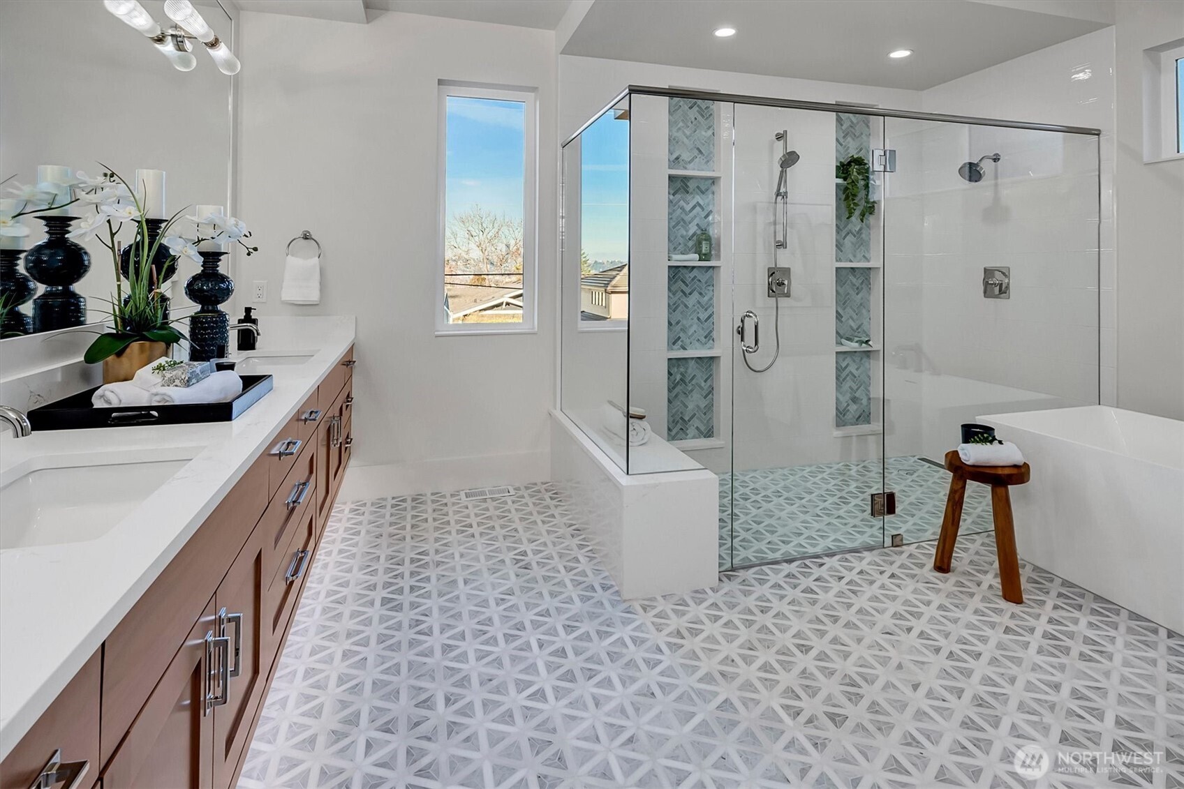 3036 67th Avenue SE, Mercer Island, WA 98040