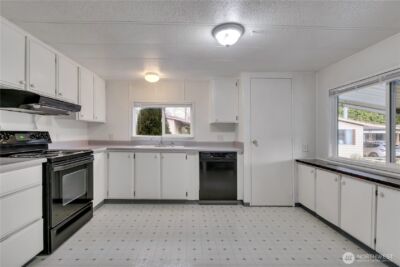 21809 107th Place SE #10, Kent, WA 98031 - Photo 8