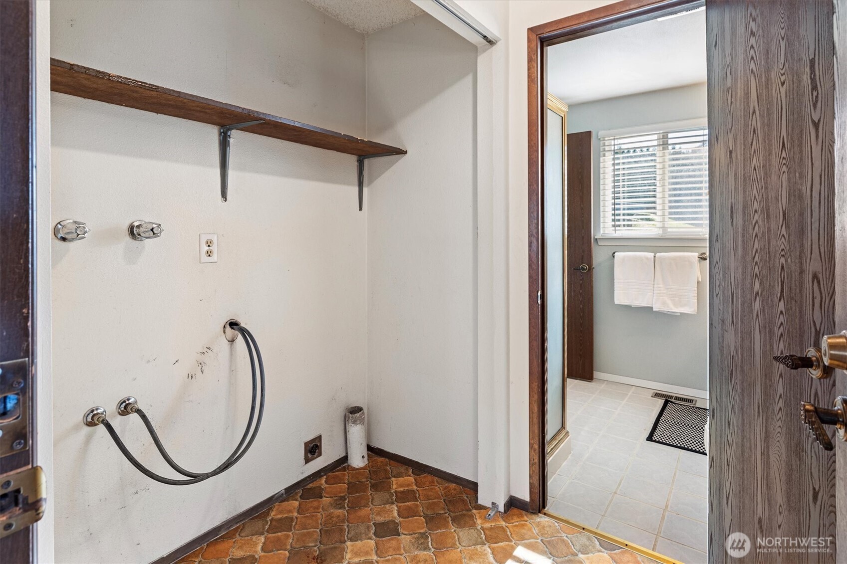 7916 19th St W , Tacoma, WA 98466