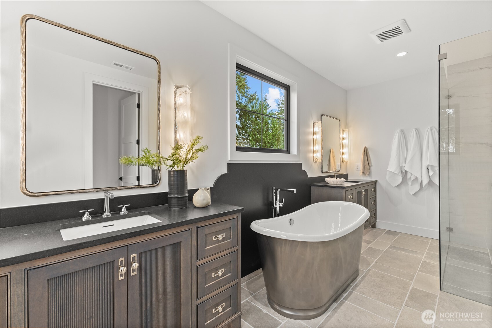 10789 SE 10th Street , Bellevue, WA 98004