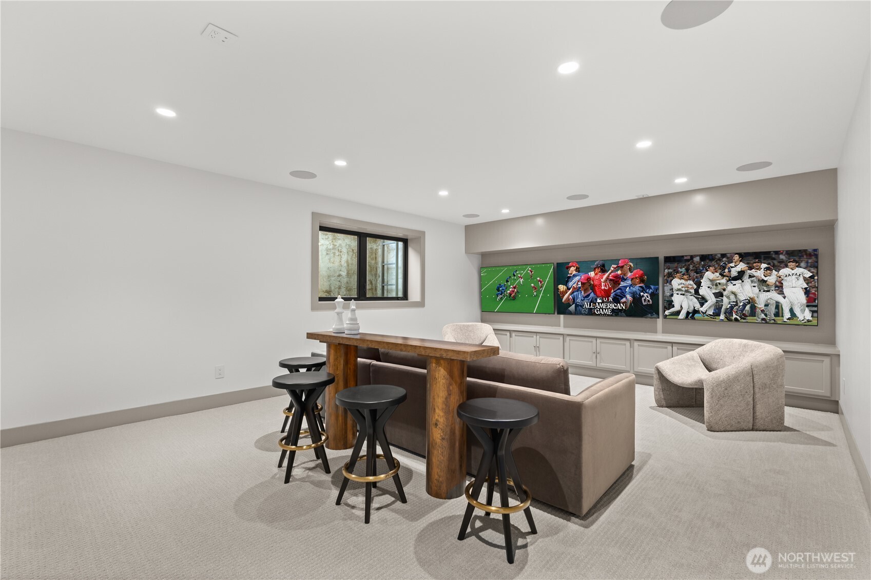 10789 SE 10th Street , Bellevue, WA 98004