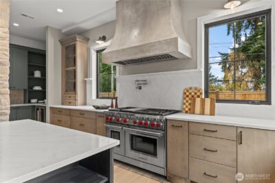 10789 SE 10th Street , Bellevue, WA 98004 - Photo 7