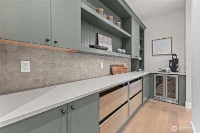 10789 SE 10th Street , Bellevue, WA 98004 - Photo 9