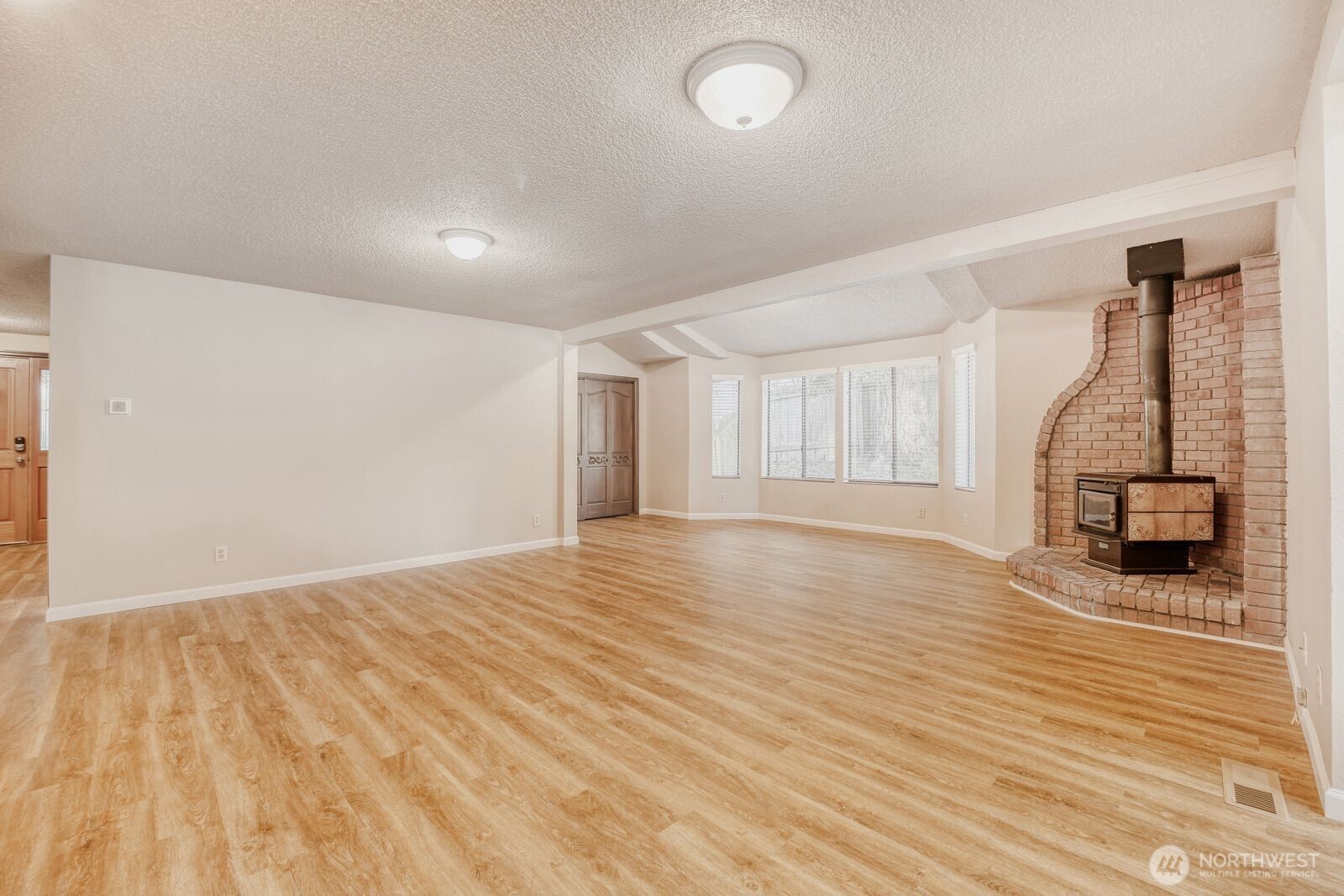 8220 64th Street Ct W, University Place, WA 98467