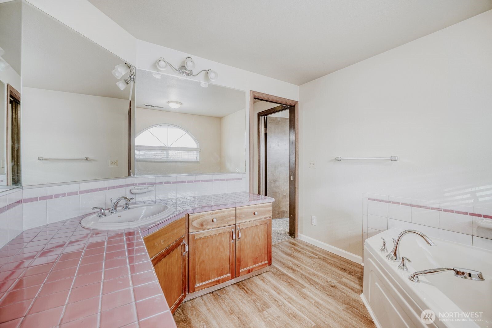 8220 64th Street Ct W, University Place, WA 98467