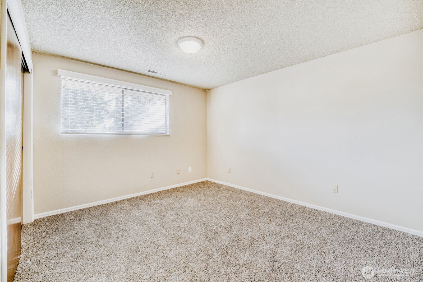 8220 64th Street Ct W, University Place, WA 98467