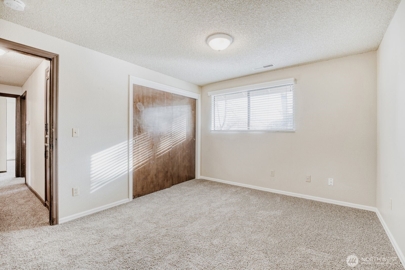 8220 64th Street Ct W, University Place, WA 98467