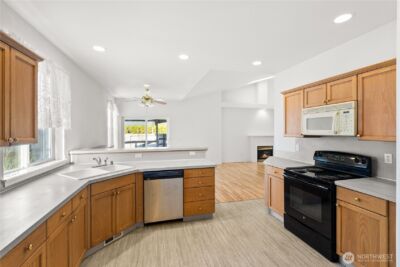 905 Landing Way , Centralia, WA 98531 - Photo 12